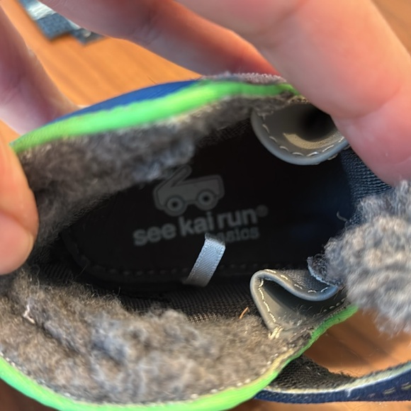 Like new see kai run insulated boots - Picture 3 of 3